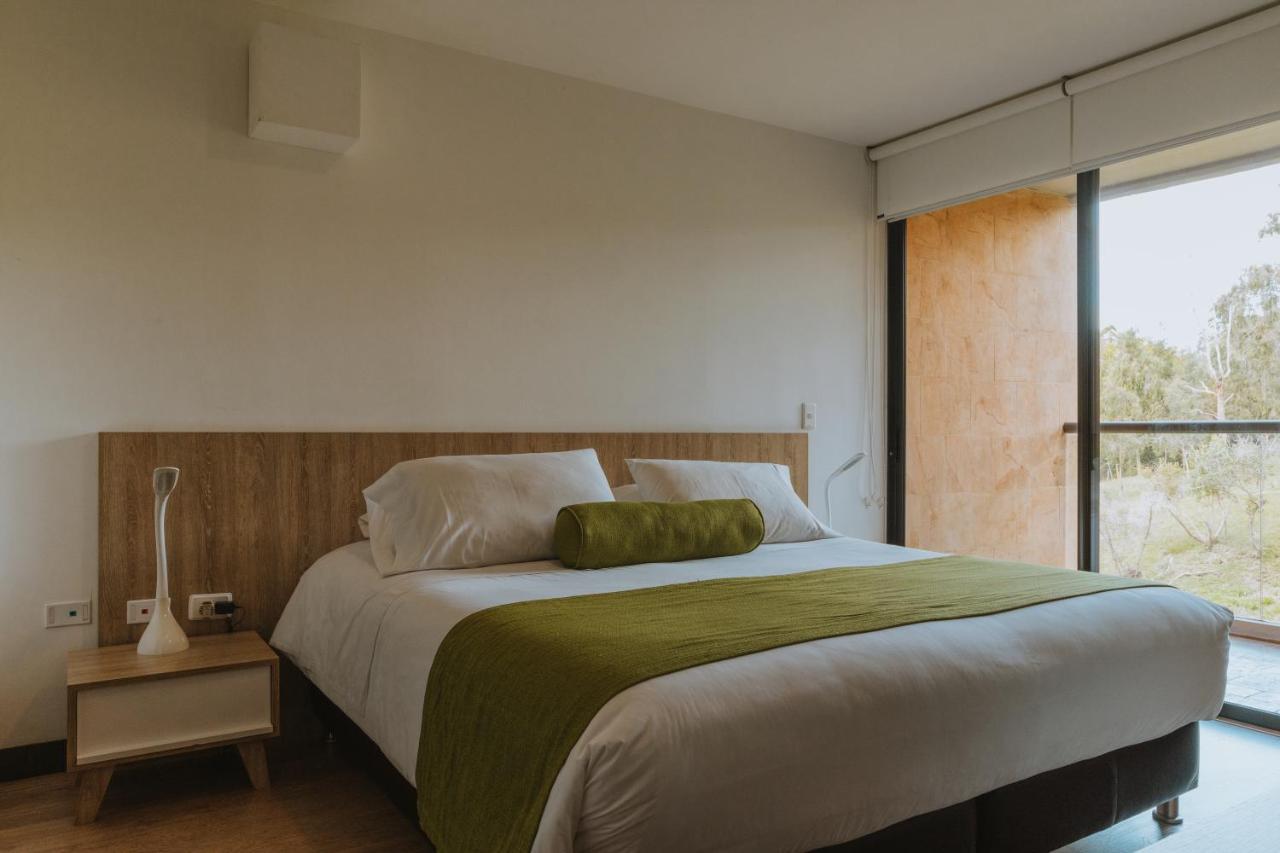 Travelers Rio Verde Living Suites Rionegro Luaran gambar