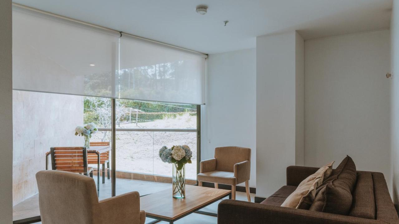 Travelers Rio Verde Living Suites Rionegro Luaran gambar