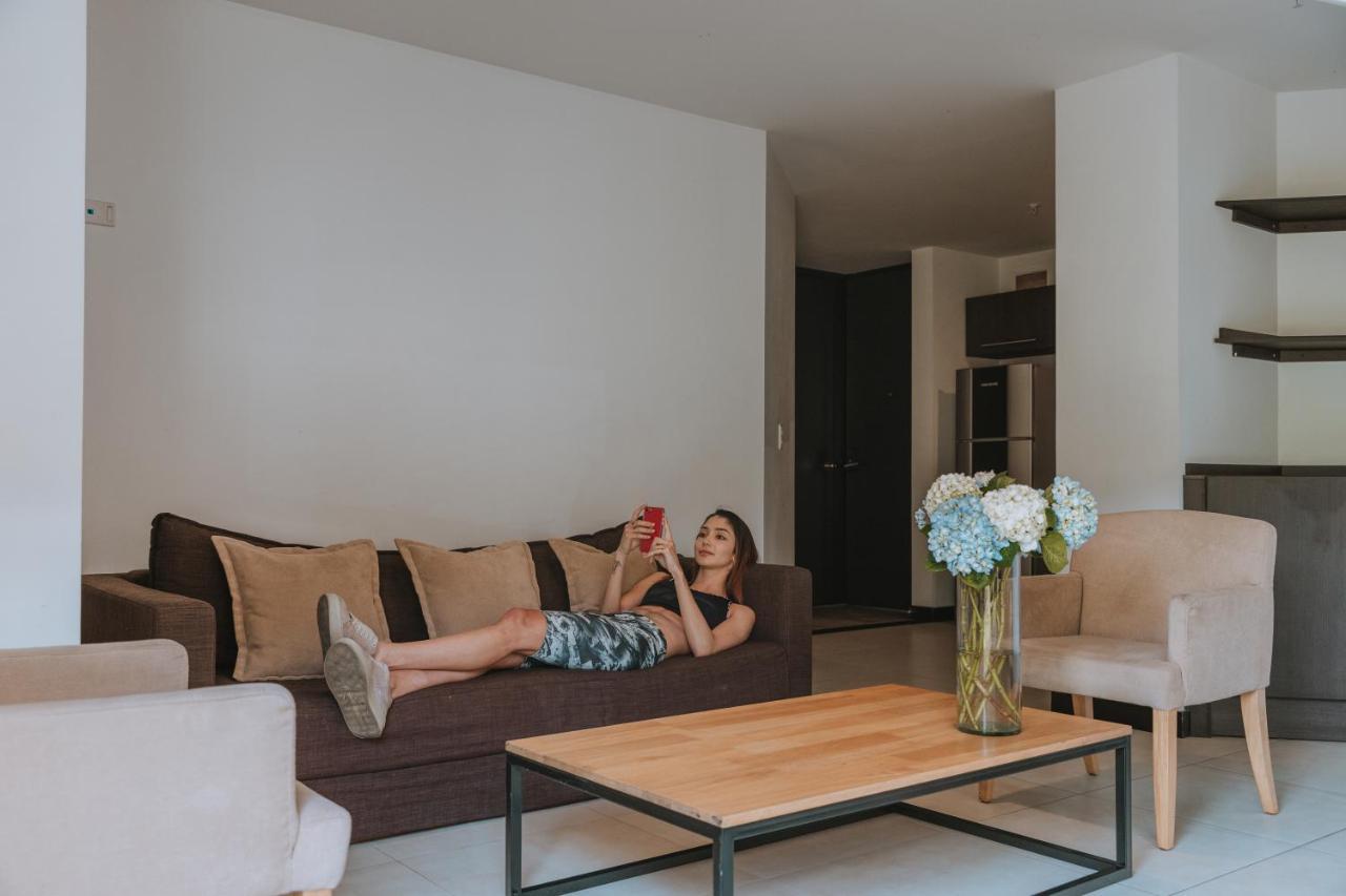 Travelers Rio Verde Living Suites Rionegro Luaran gambar